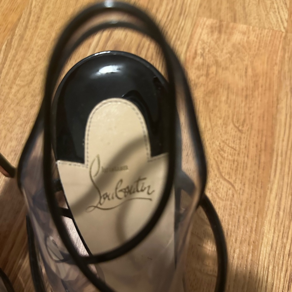 Elegant black heel - Picture 2 of 6